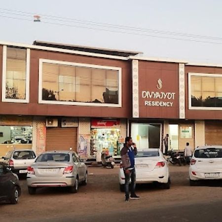 Divya Jyot Residency Bhuj Hotel Екстериор снимка
