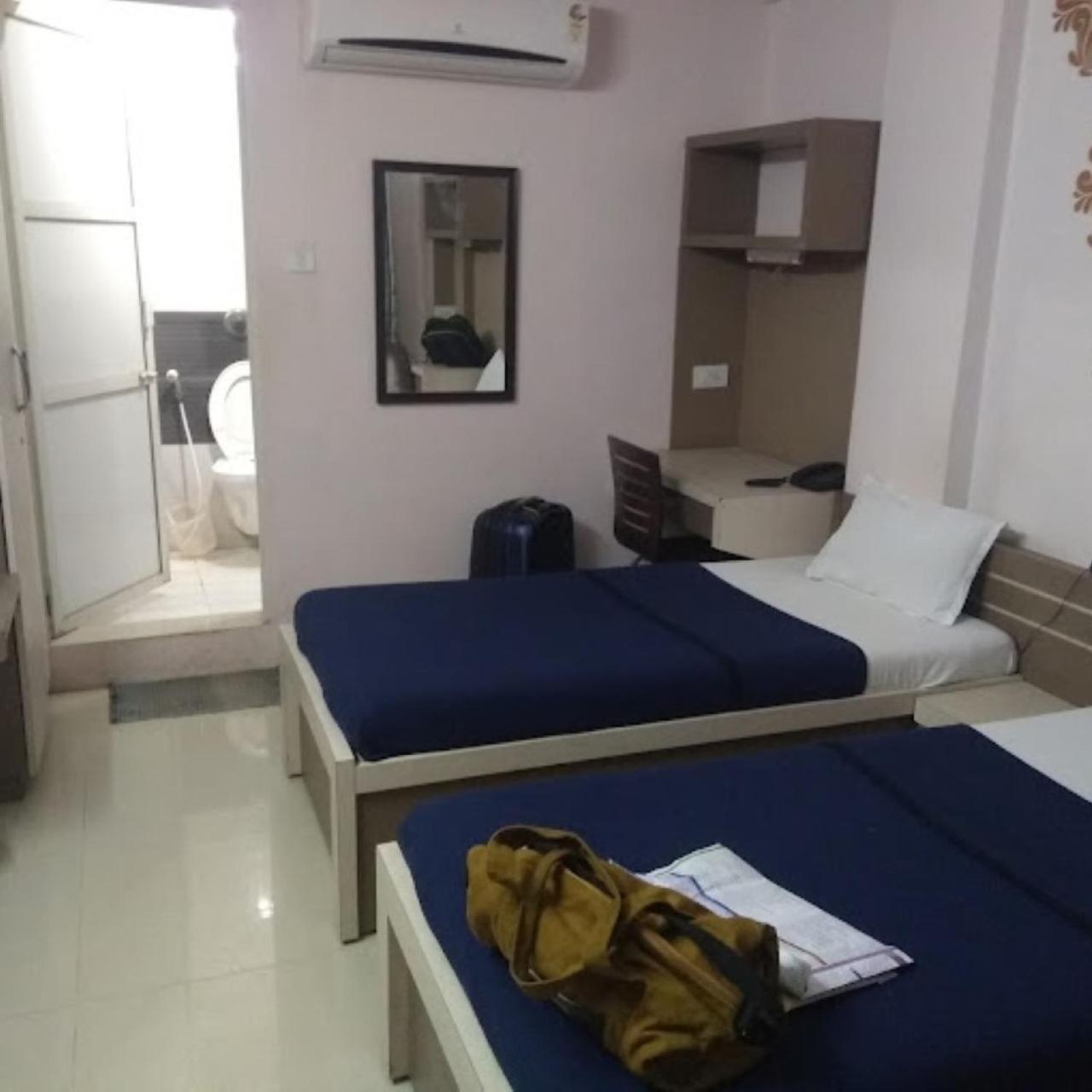 Divya Jyot Residency Bhuj Hotel Екстериор снимка